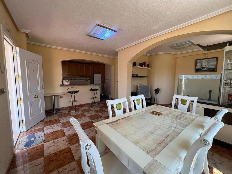 4 Cuarto Adosado en venta