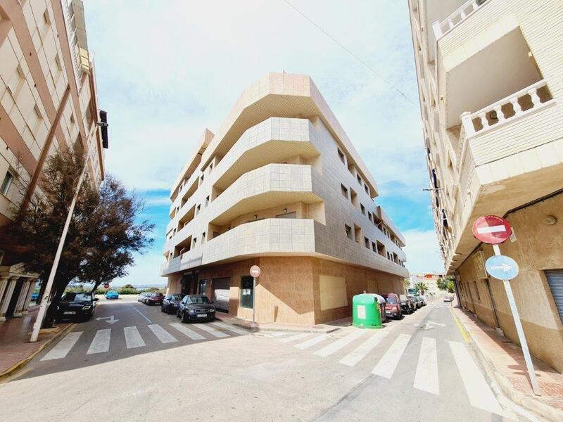 2 slaapkamer Appartement Te koop