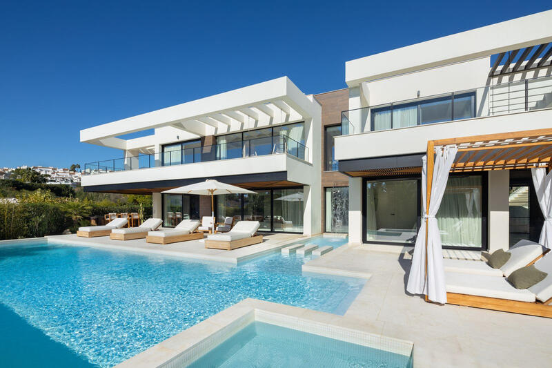 6 bedroom Villa for sale