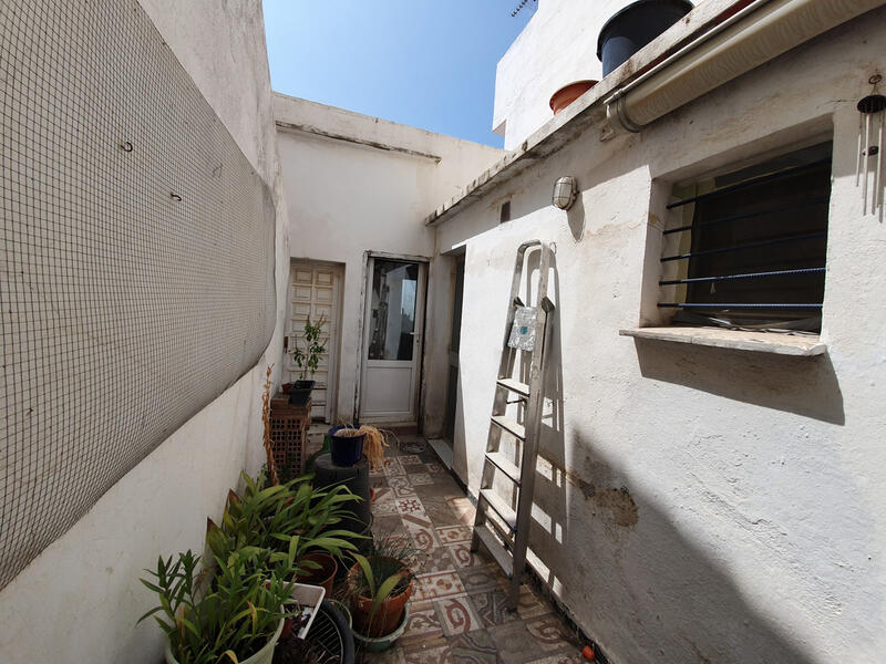 3 bedroom Townhouse for sale