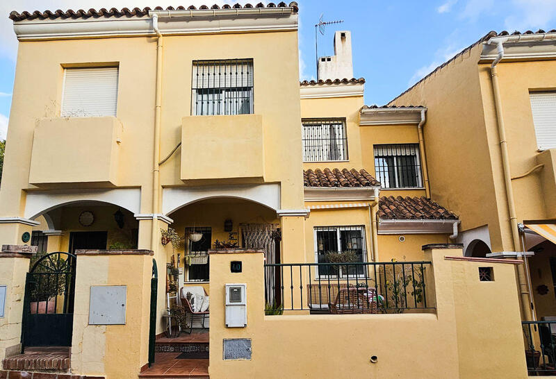 Leilighet til salgs i Estepona, Málaga