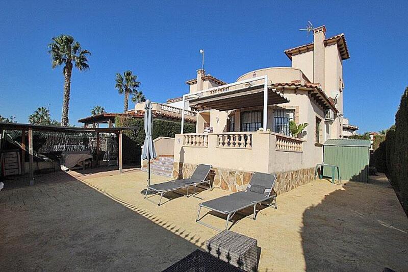 Villa en venta en Guardamar del Segura, Alicante