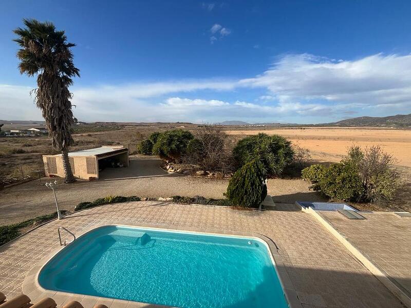 4 Cuarto Villa en venta