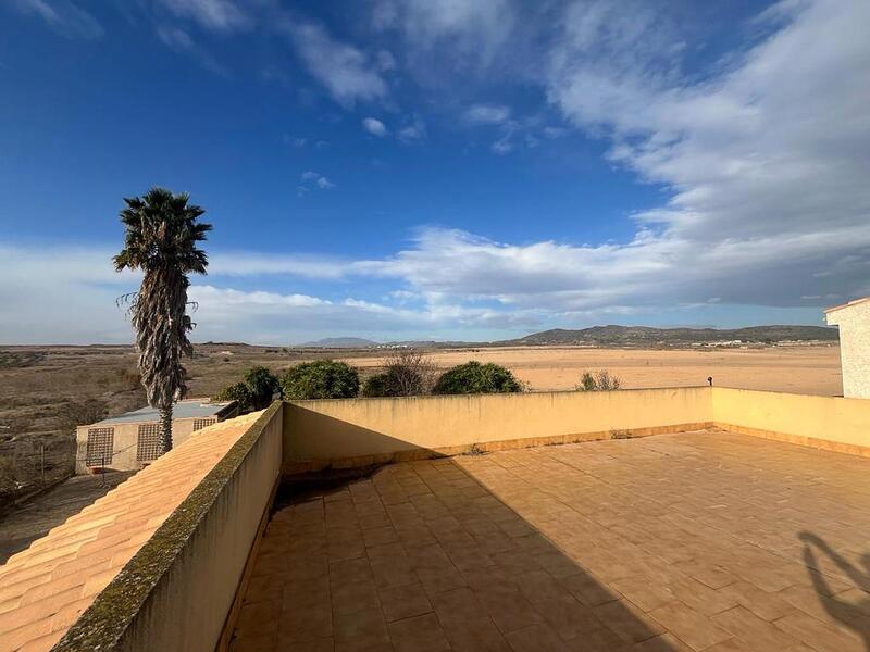 4 Cuarto Villa en venta