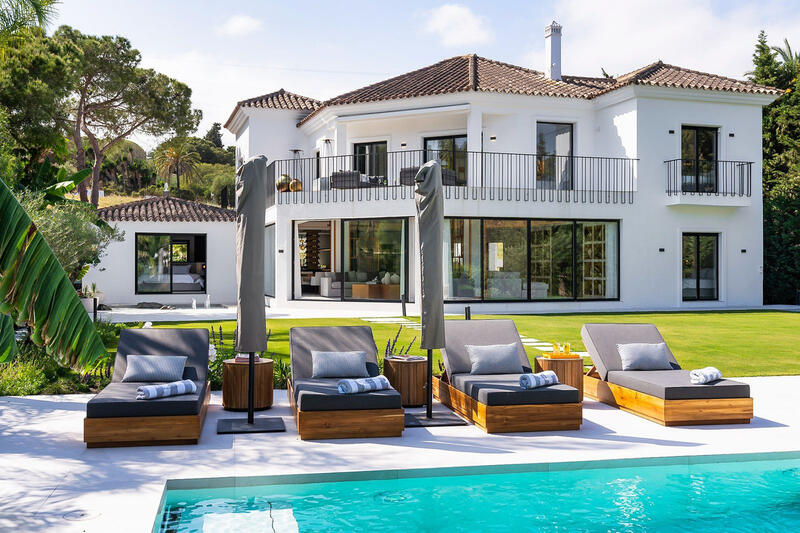 Villa til salgs i Nueva Andalucia, Málaga