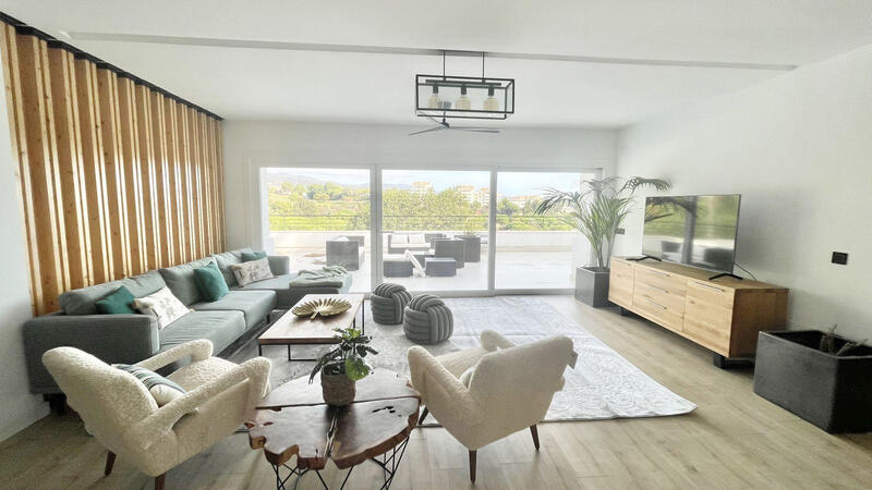 4 bedroom Villa for sale