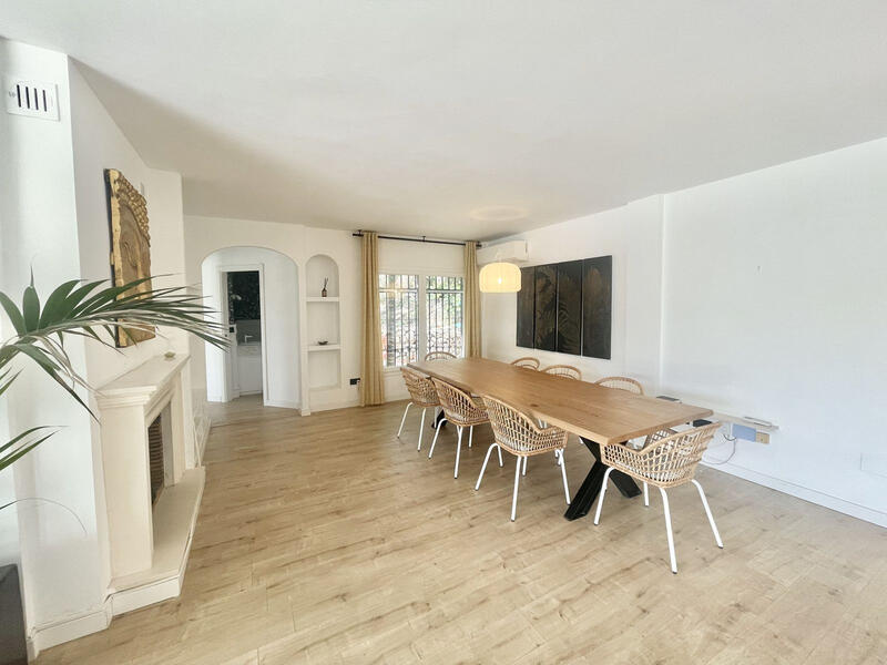 4 bedroom Villa for sale
