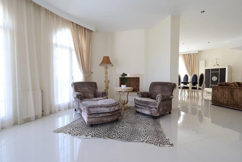 5 Schlafzimmer Villa zu verkaufen