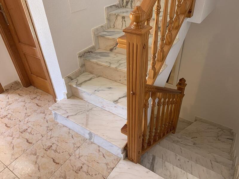 2 bedroom Townhouse for sale