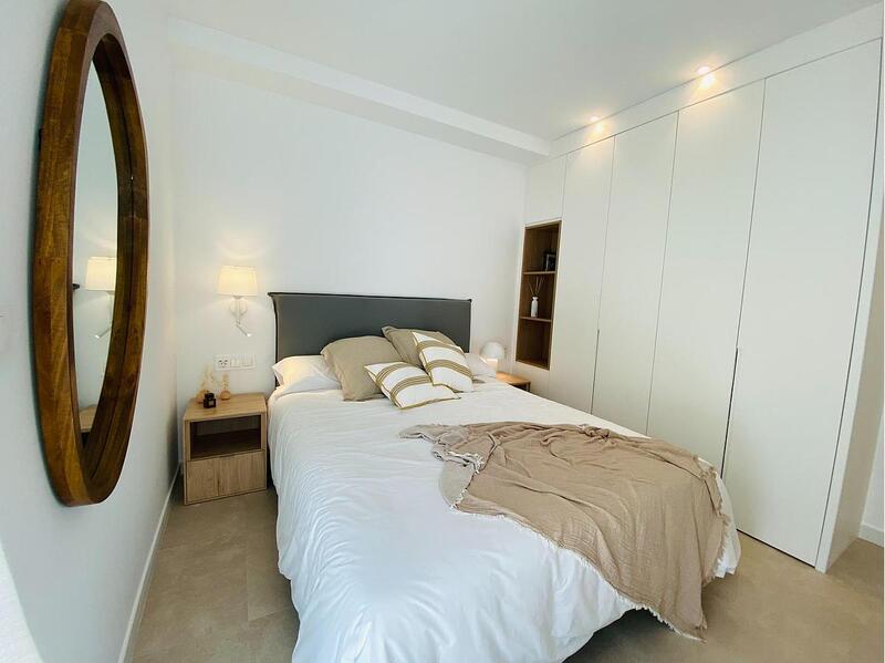 2 slaapkamer Gezinswoning Te koop