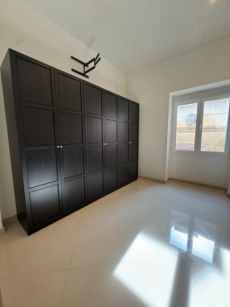 4 Schlafzimmer Appartement zu verkaufen