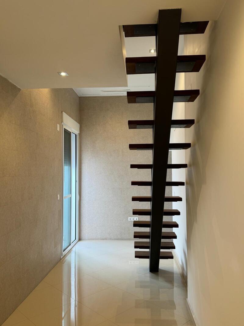 4 Schlafzimmer Appartement zu verkaufen