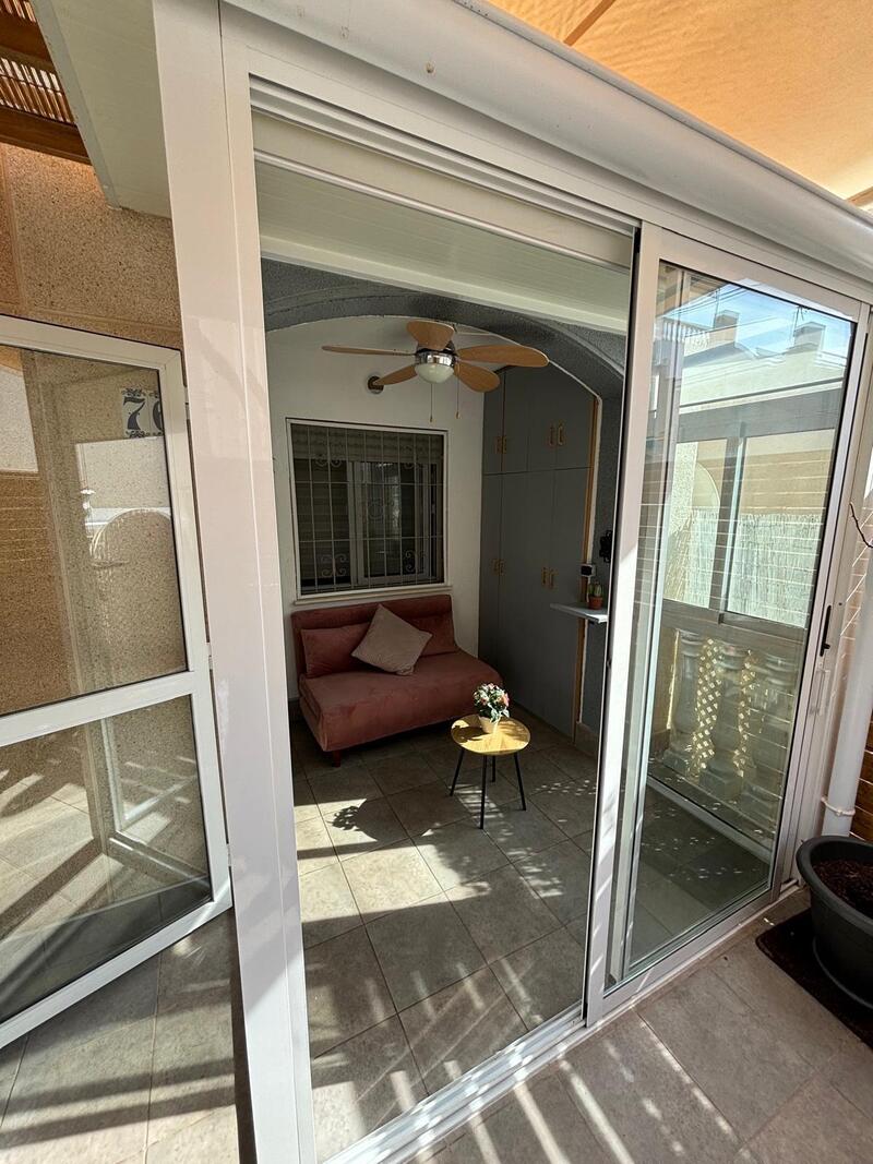 1 slaapkamer Gezinswoning Te koop
