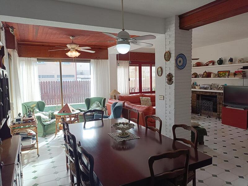 4 Cuarto Villa en venta
