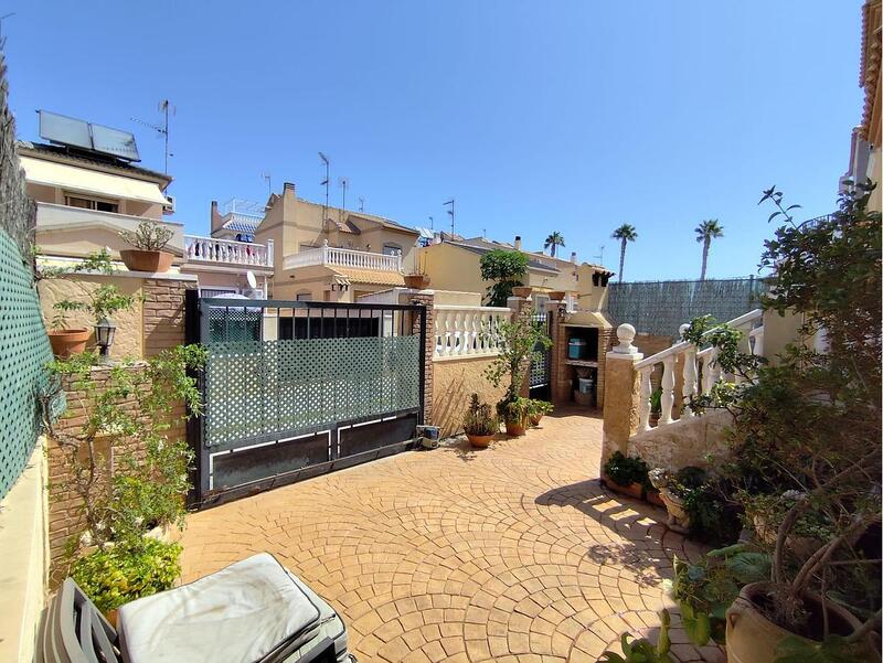 3 bedroom Villa for sale