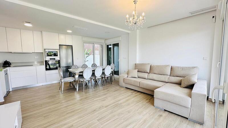 2 Schlafzimmer Villa zu verkaufen
