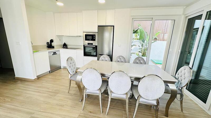 2 Schlafzimmer Villa zu verkaufen