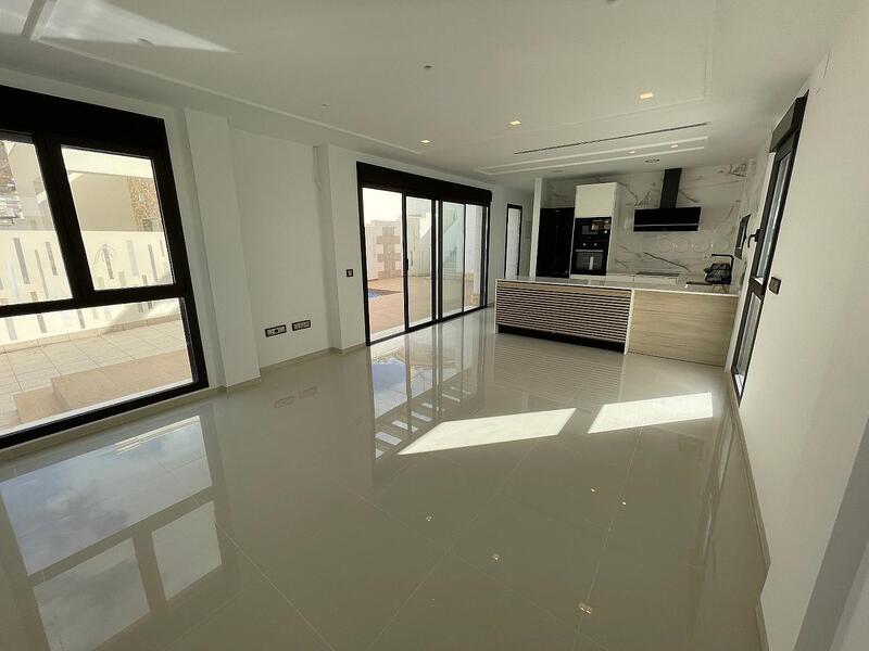 3 slaapkamer Villa Te koop