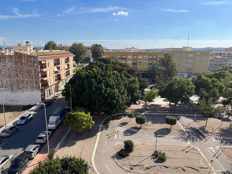 Appartement Te koop in Almoradí, Alicante