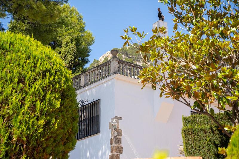 7 bedroom Villa for sale