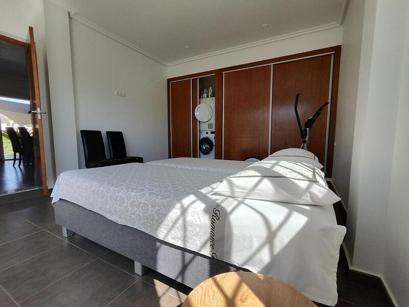 4 Cuarto Villa en venta
