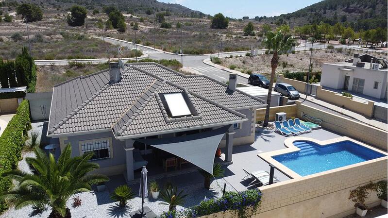 4 Cuarto Villa en venta