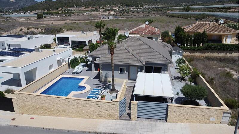 4 Cuarto Villa en venta