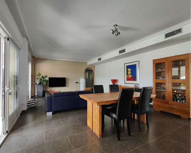 4 Cuarto Villa en venta