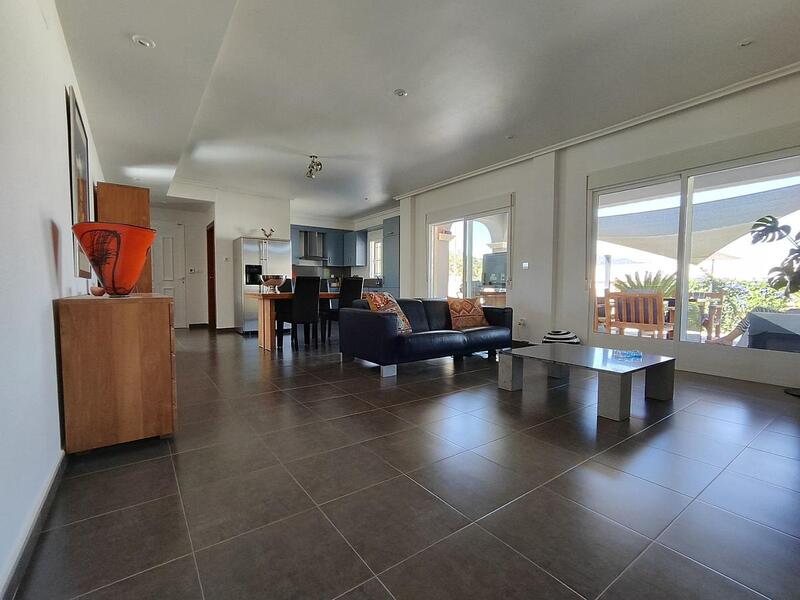 4 Cuarto Villa en venta