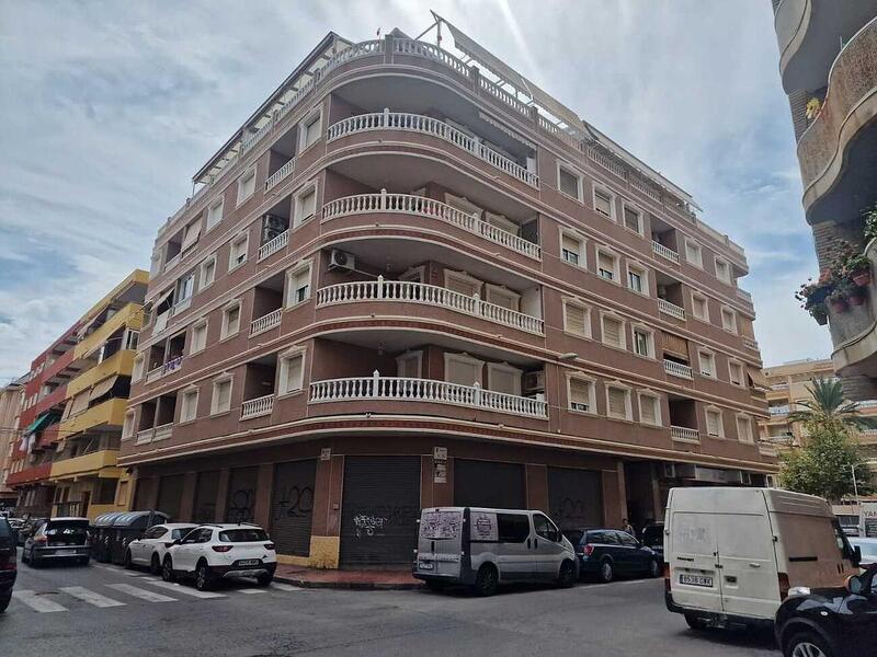 2 slaapkamer Appartement Te koop