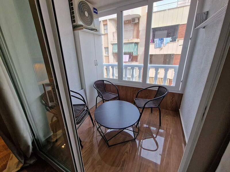 2 slaapkamer Appartement Te koop