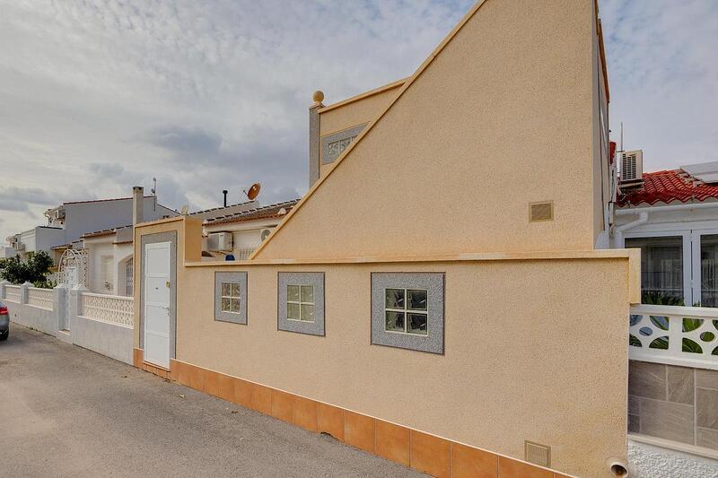 2 Cuarto Adosado en venta