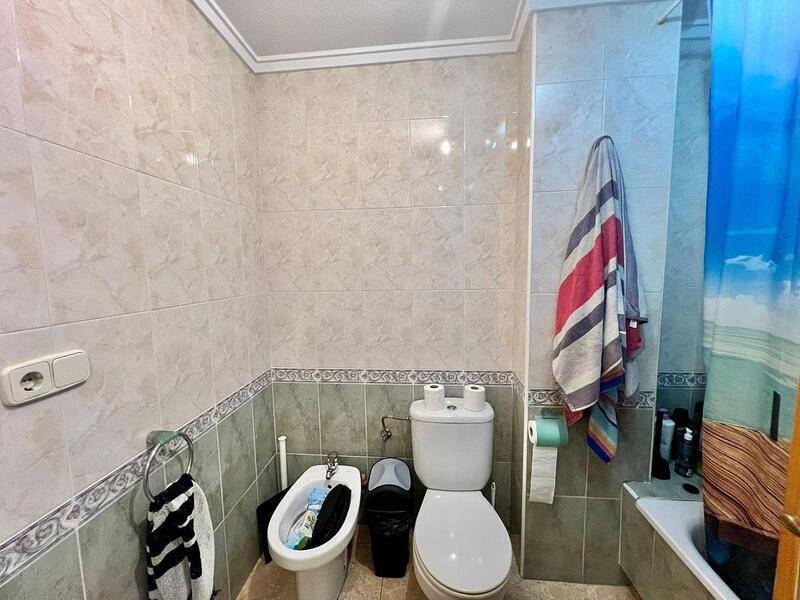 3 спальная комната квартира продается