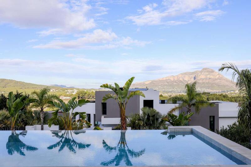 4 bedroom Villa for sale