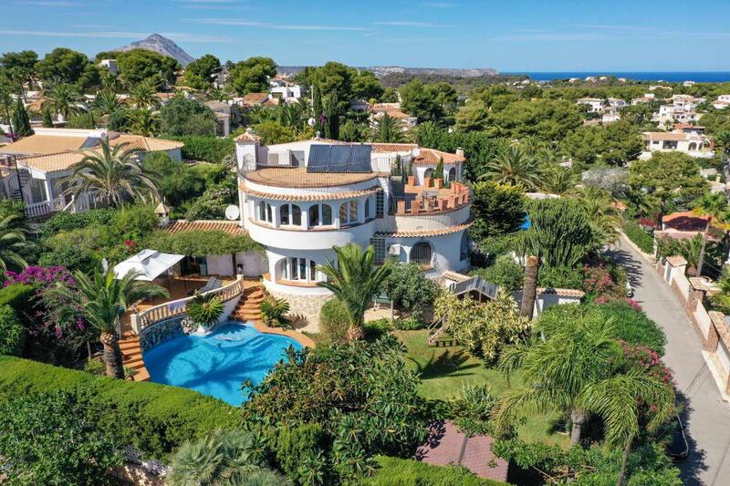 5 bedroom Villa for sale