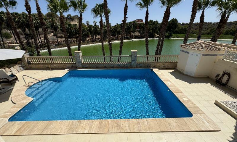 3 bedroom Villa for sale
