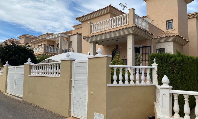 3 bedroom Villa for sale