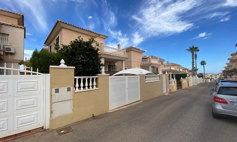 3 bedroom Villa for sale