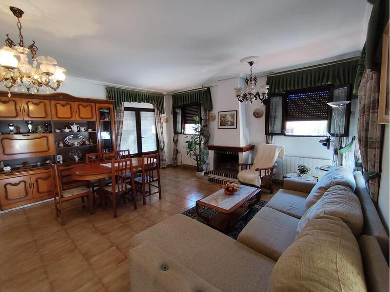 4 Schlafzimmer Villa zu verkaufen