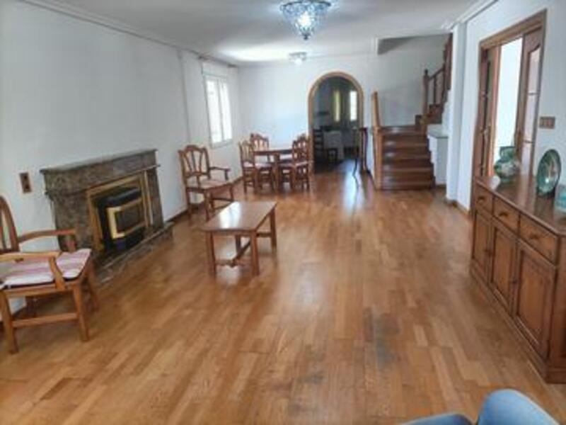 4 Cuarto Villa en venta