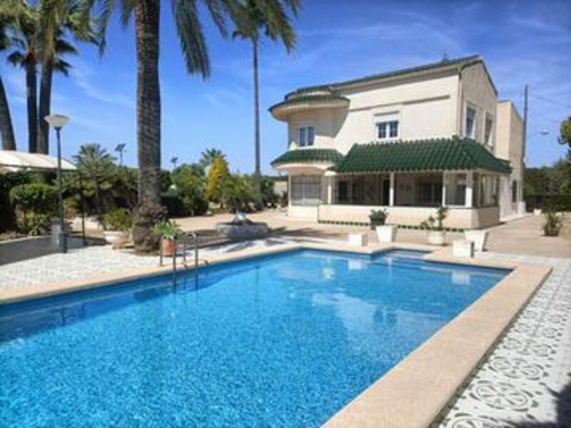 4 Cuarto Villa en venta