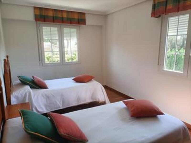 4 Cuarto Villa en venta