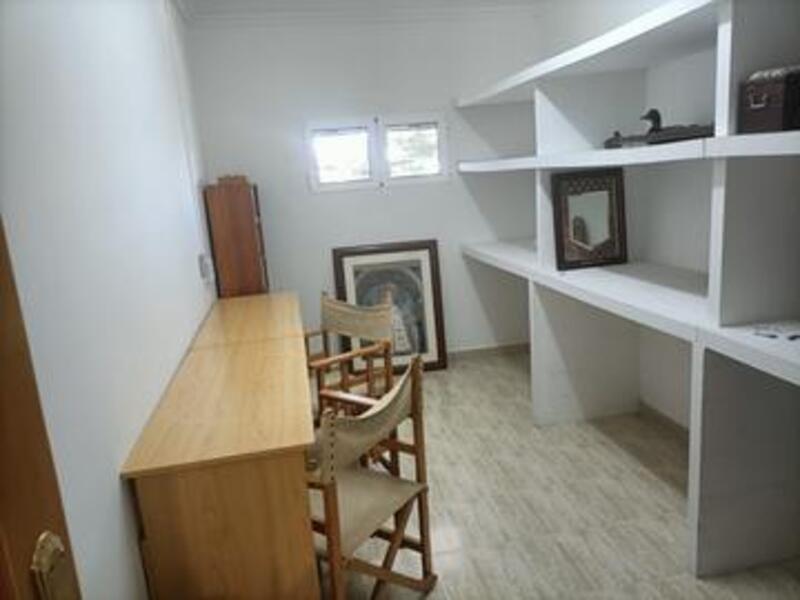 4 Cuarto Villa en venta