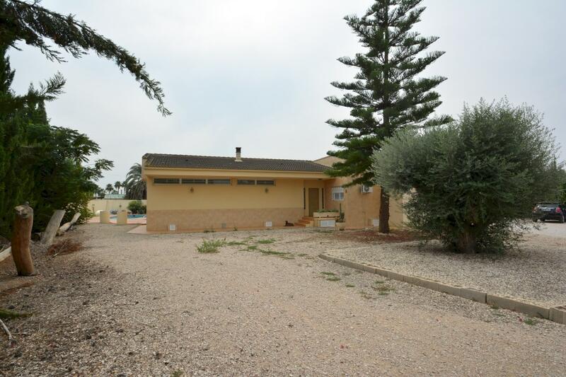 4 bedroom Country House for sale