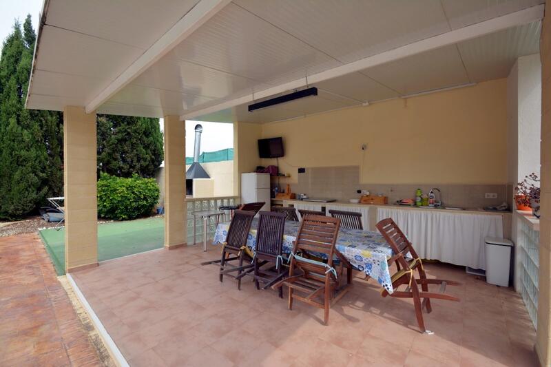 4 bedroom Country House for sale