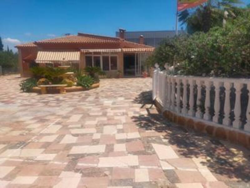 3 Cuarto Villa en venta