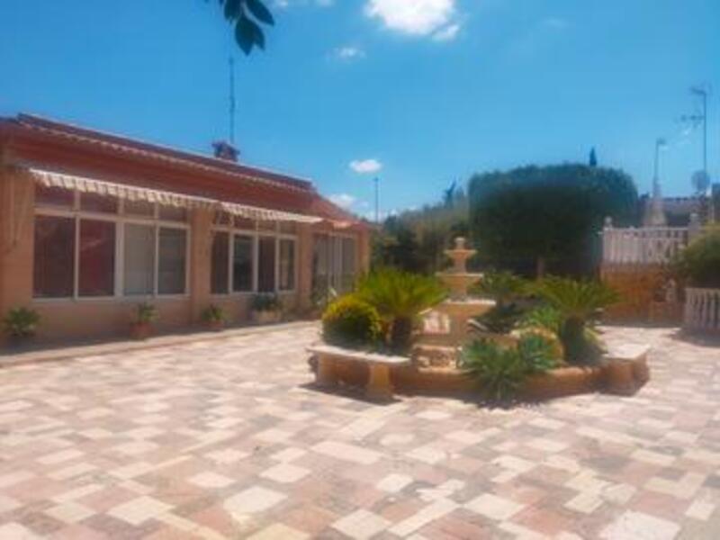 3 Cuarto Villa en venta