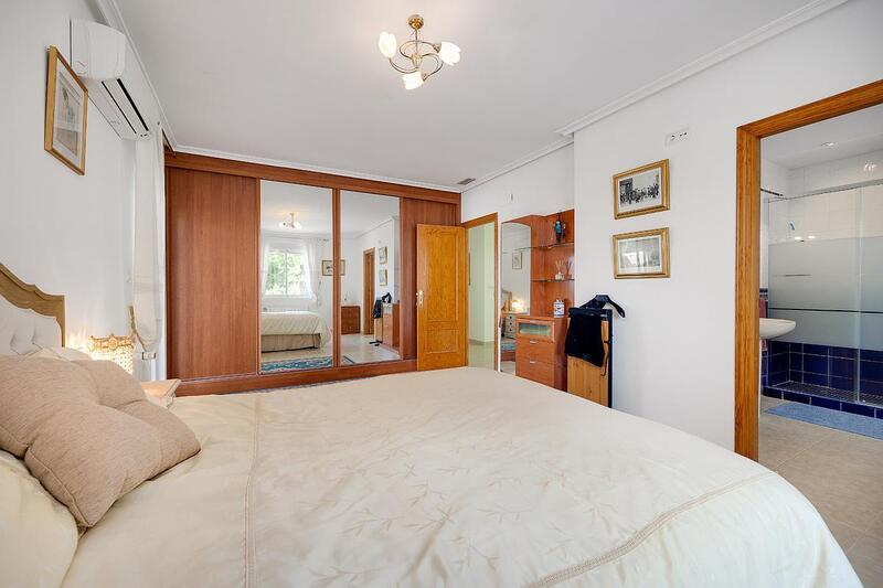 5 Schlafzimmer Villa zu verkaufen