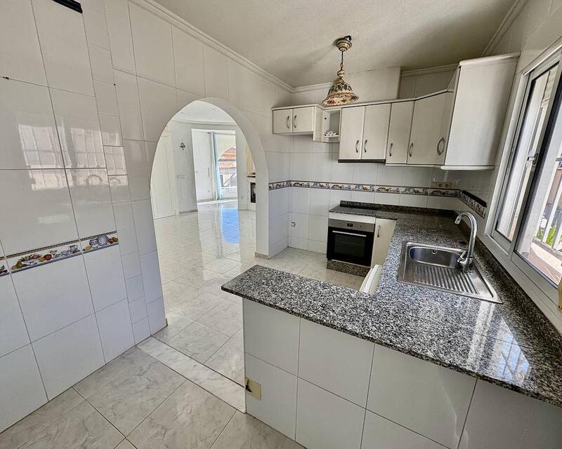 4 Cuarto Villa en venta
