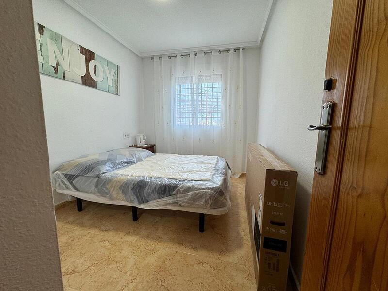 2 slaapkamer Gezinswoning Te koop